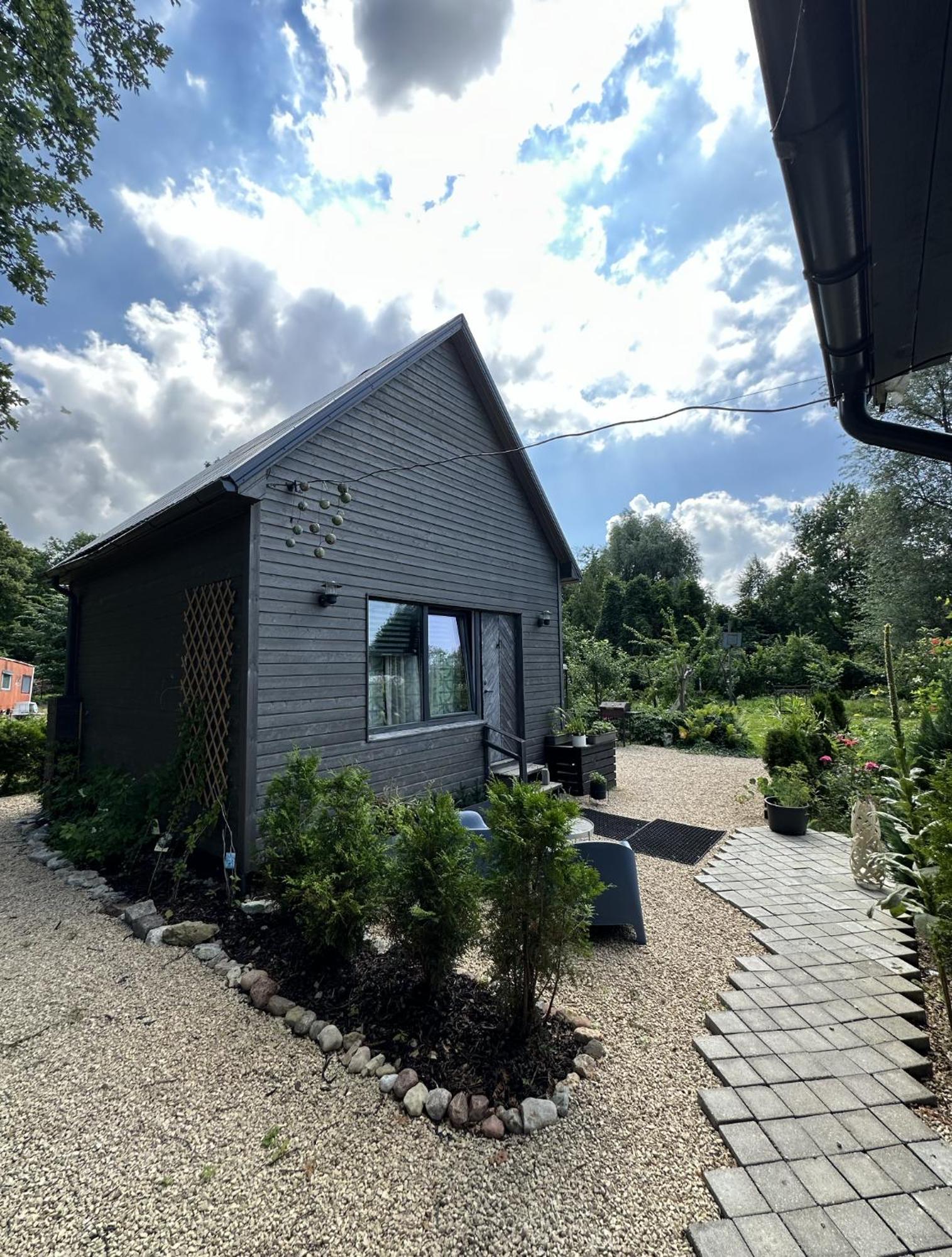 Amazing Little House On An Island With Garden Riga Exterior foto